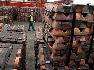 Precio del cobre marca un peak histórico y expertos aseguran que buen momento podría extenderse por dos años más