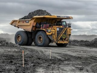 Distribuidora de Caterpillar en Chile suscribe contratos con Codelco que involucran piloto de tecnología autónoma