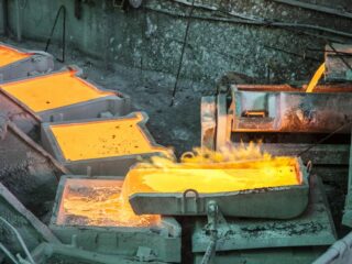 Cobre cae y corta racha de cuatro jornadas consecutivas de alzas: Queda cerca de perder el nivel de los US$4,2 la libra