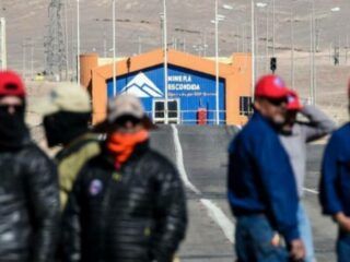 Minera Escondida y sindicato retomarán negociaciones en medio de amenaza de huelga