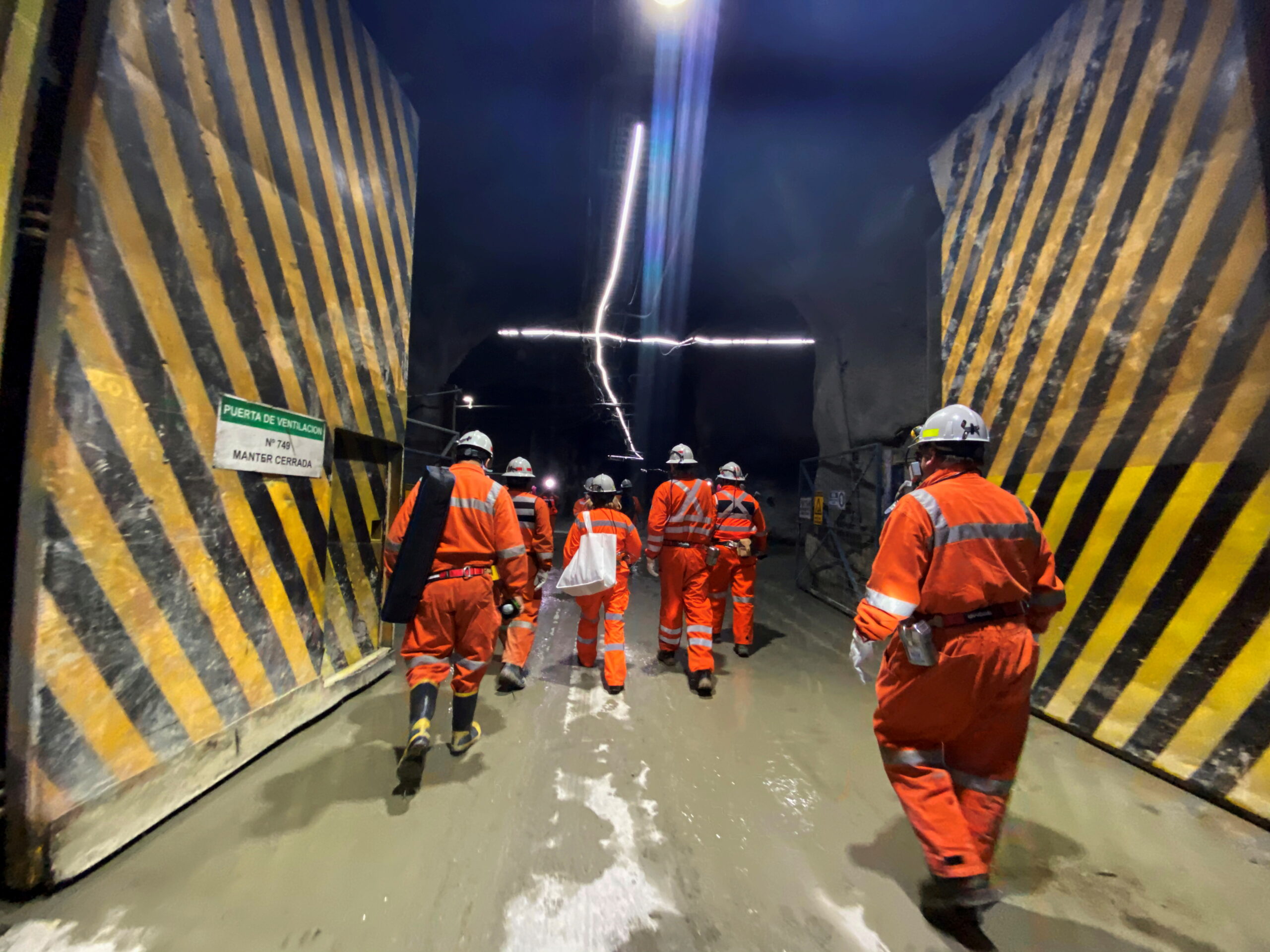 Codelco cierra proceso en El Teniente y avanza en Andina