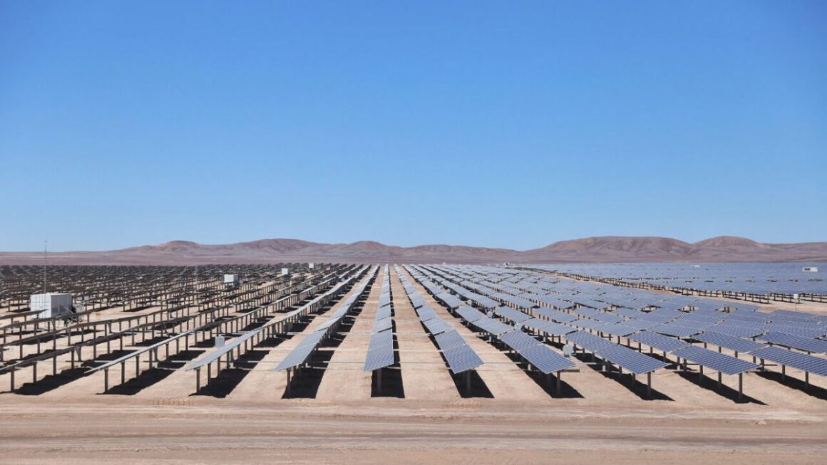 Cerro Dominador asume presidencia del Clúster de Energía