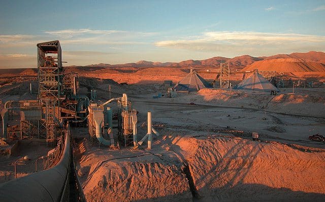 Sindicato de trabajadores de mina Cerro Colorado rechaza oferta de la empresa y llama a votar la huelga