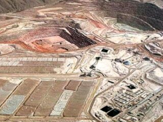 Tribunal Ambiental ordena a Minera Cerro Colorado de BHP detener extracción de agua de acuífero Lagunillas