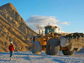 ¿Cuánto gana un trabajador en Minería el 2022 en Chile?, acá te lo contamos