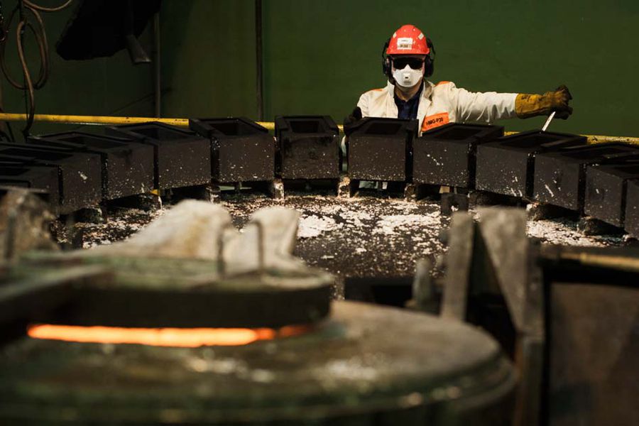 Producción industrial de Chile se enfría en agosto: la minería cae y opaca desempeño de las manufacturas