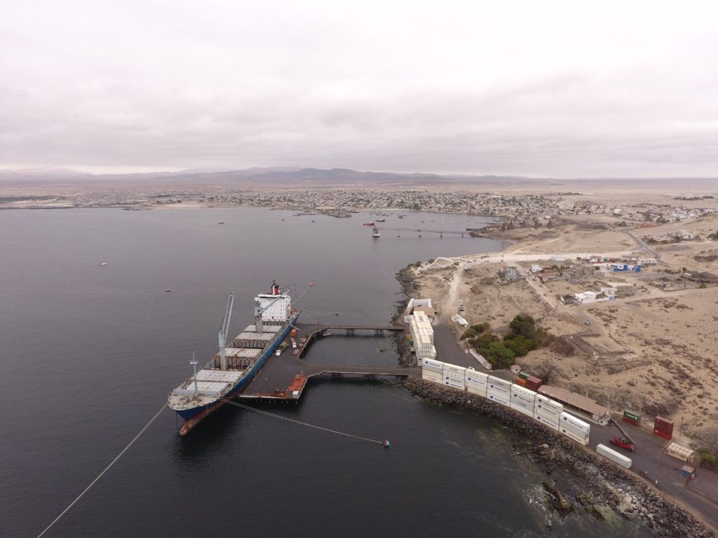 “Las garantías operacionales alcanzadas por el Terminal nos han permitido transferir 200 mil toneladas de hierro, igualando el total embarcado durante el año pasado” “Las garantías operacionales alcanzadas por el Terminal nos han permitido transferir 200 mil toneladas de hierro, igualando el total embarcado durante el año pasado”