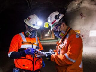 Codelco emitirá bonos a 30 años para financiar la recompra de deuda