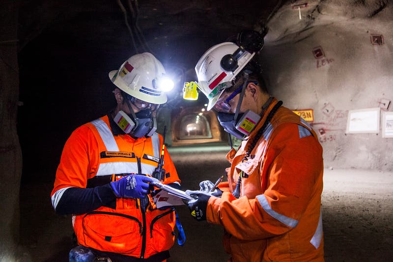 Codelco emitirá bonos a 30 años para financiar la recompra de deuda