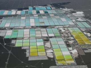 Jefe de china Tianqi muestra preocupación por opiniones de candidatos presidenciales en Chile sobre SQM