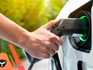 Bloomberg: tensiones por litio chileno revelan desafíos para la energía limpia a nivel mundial