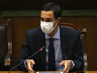 Adjudicación litio: Jobet vincula críticas de la oposición a "tensiones dentro de la coalición del futuro Gobierno"