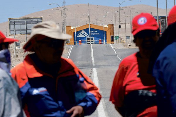 Sindicato de Minera Escondida alerta alza de casos activos de Covid-19 y empresa es fiscalizada por las autoridades