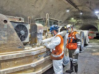 Codelco llega a acuerdo anticipado con trabajadores de División Gabriela Mistral