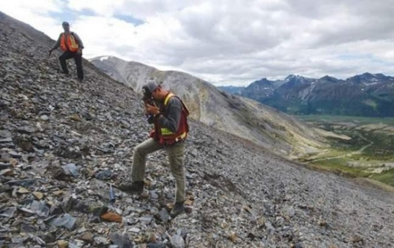 Actualización de Hannan: Proyecto de pórfido de cobre y oro del Mioceno, propiedad del 100 %, Perú descubre una anomalía del suelo de Cu de 1600 m por 800 m en Belén