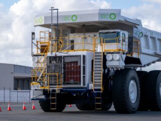 La compañía global de tecnología y energía verde Fortescue Future Industries adquiere una participación en una compañía del sur de Australia para desarrollar y comercializar tecnología de hidrógeno verde de próxima generación