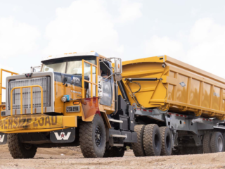 La empresa minera Teck y MEDATech pilotarán un camión eléctrico para la operación del cobre