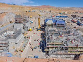 Teck advierte impactos adicionales por ómicron en Chile y define próxima fase de desarrollo más allá de Quebrada Blanca II