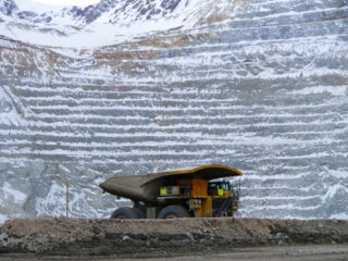 Antofagasta Minerals generó US$1.333 millones en impuestos  durante 2021 gracias al mayor precio del cobre