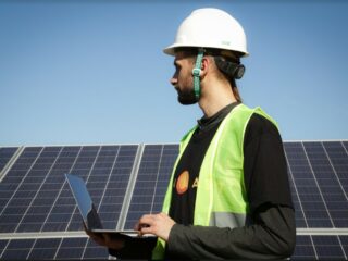 Startups de energías limpias aceleran y gobiernos deben apoyarlas, concluye la IEA en reporte donde participó Suncast