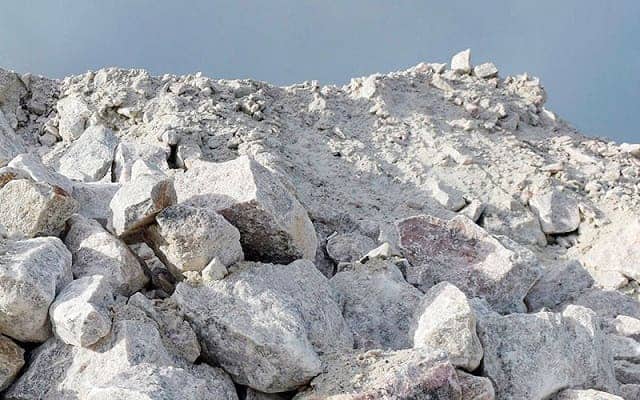 Monumental Minerals firma una carta de intención para adquirir hasta el 75% del proyecto Drill Ready Salar De Laguna Blanca, Chile Cesium Salt-Lithium Salmuera de Lithium Chile