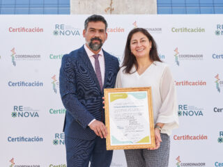Collahuasi recibe certificado por contar con energía 100% renovable en sus operaciones