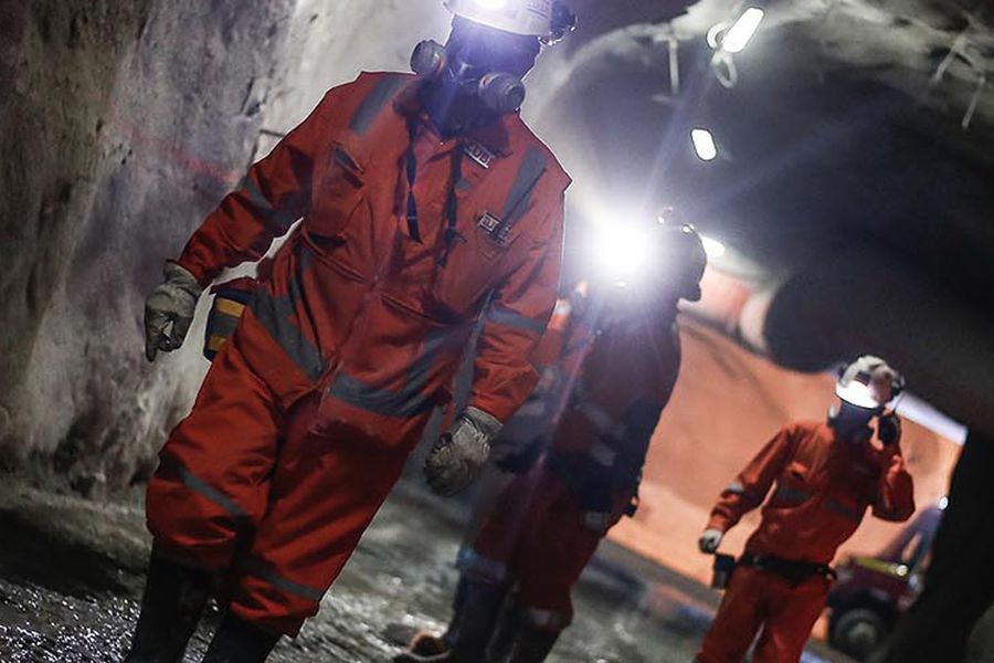 El futuro de la minería, trabajo en construcción