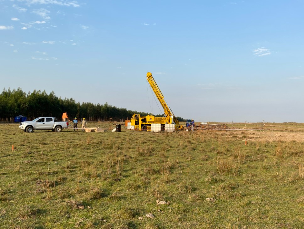 Golden Arrow Resources informa los resultados de la perforación en el proyecto de oro Tierra Dorada, Paraguay, y proporciona una actualización de la exploración