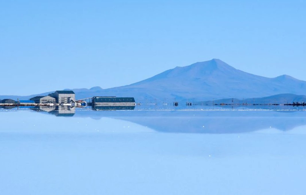 Las legendarias riquezas de litio de las salinas de Bolivia aún pueden ser solo un espejismo