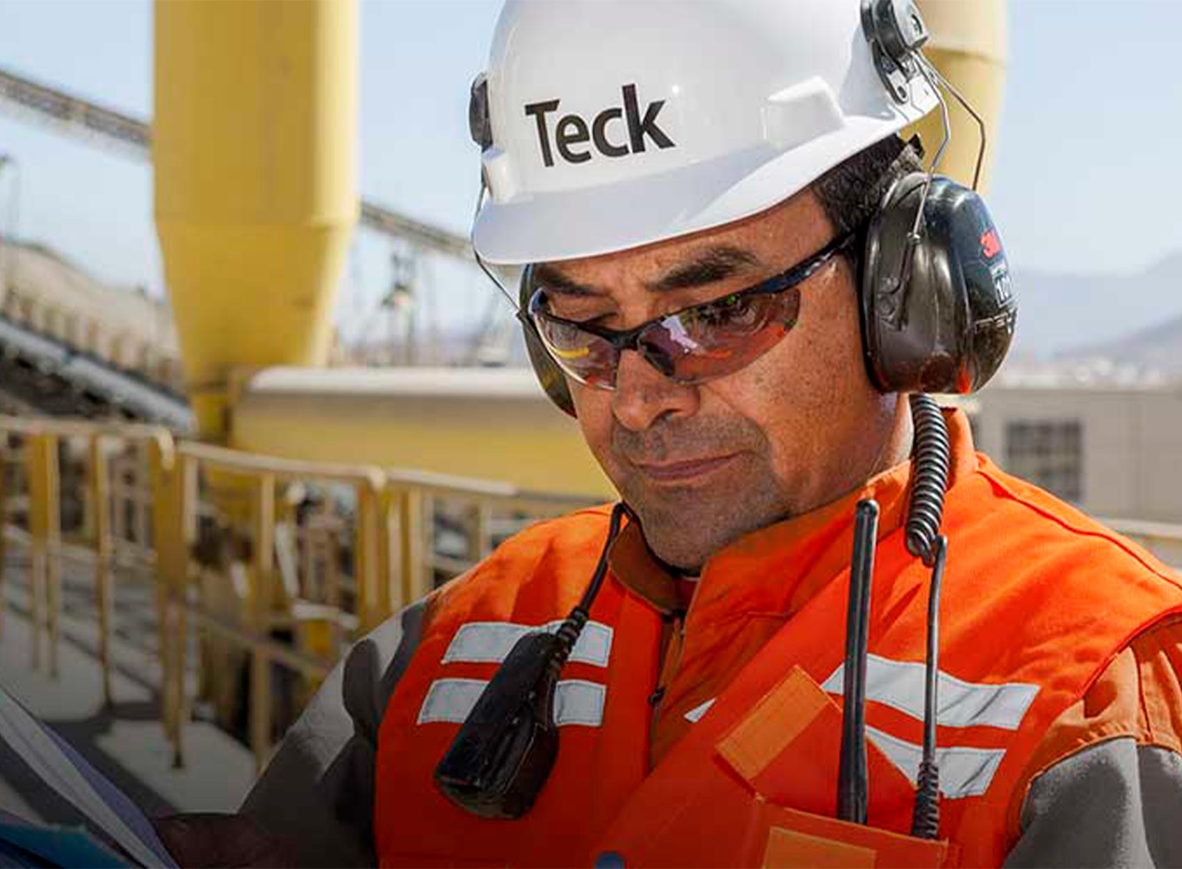 Oportunidad TECK RESOURCES busca personal para sus faenas mineras.