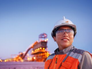 Compañía Minera Escondida busca trabajadores