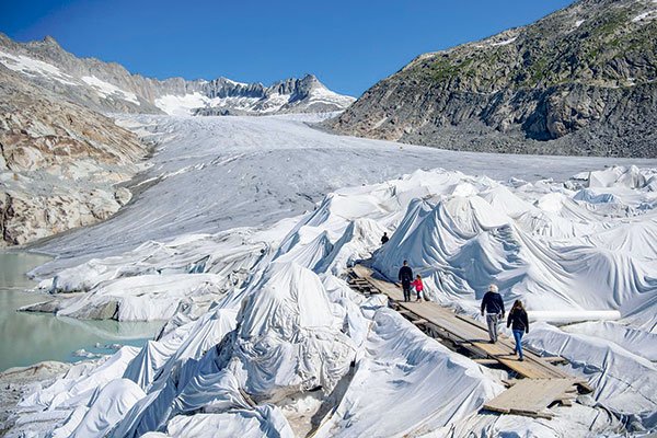 Chile buscará gradualidad en veto a proyectos cerca de glaciares para limitar el impacto en las mineras