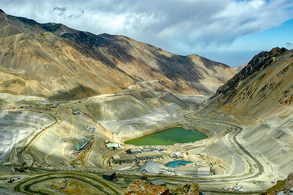 Minería lidera en creación de empleos: aumenta 5,4% en doce meses