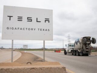 Alza del litio presiona a industrias de autos eléctricos y almacenamiento energético