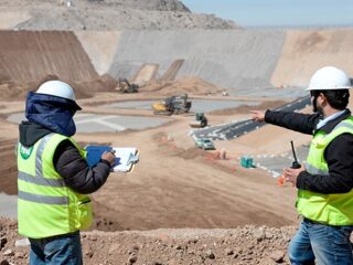 AngloAmerican busca trabajadores para sus faenas