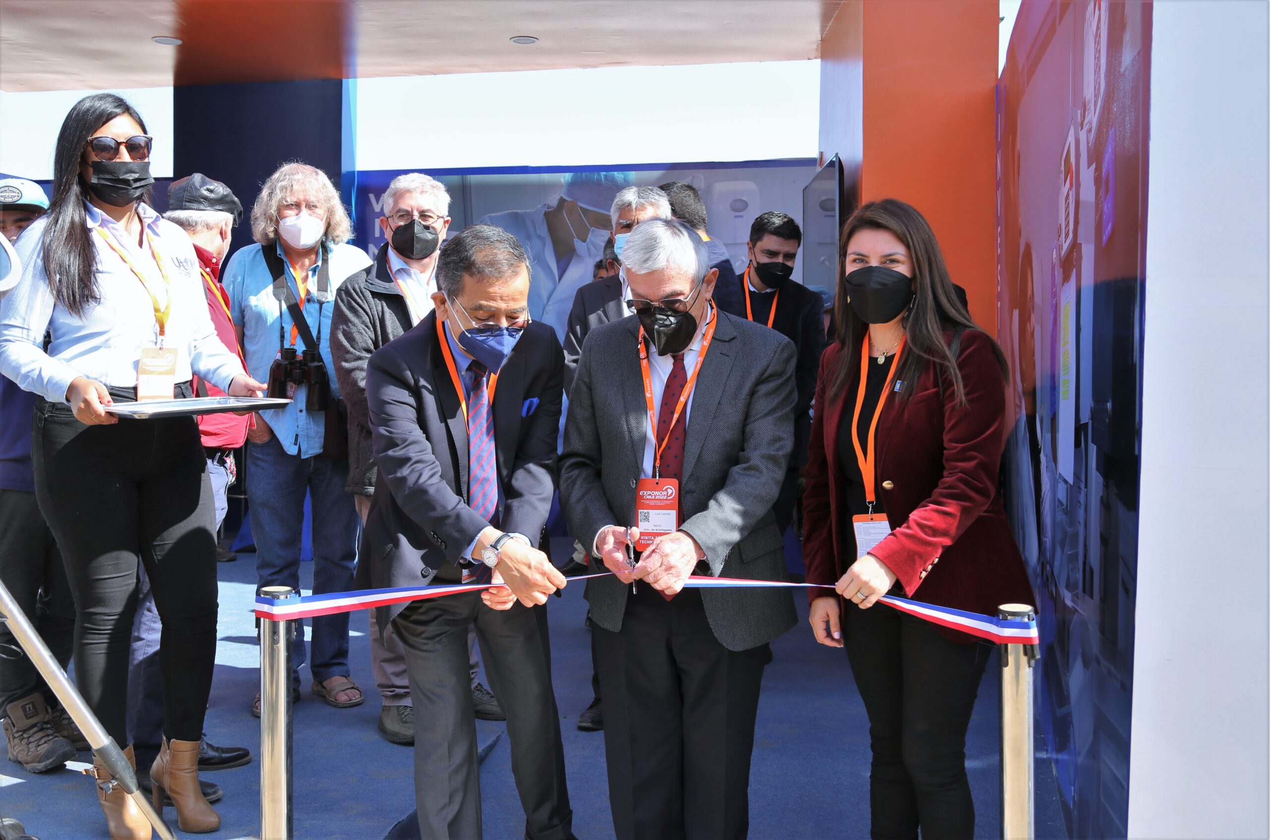 Ministra de Minería y autoridades destacan ￼aporte de la UA durante inauguración de Exponor