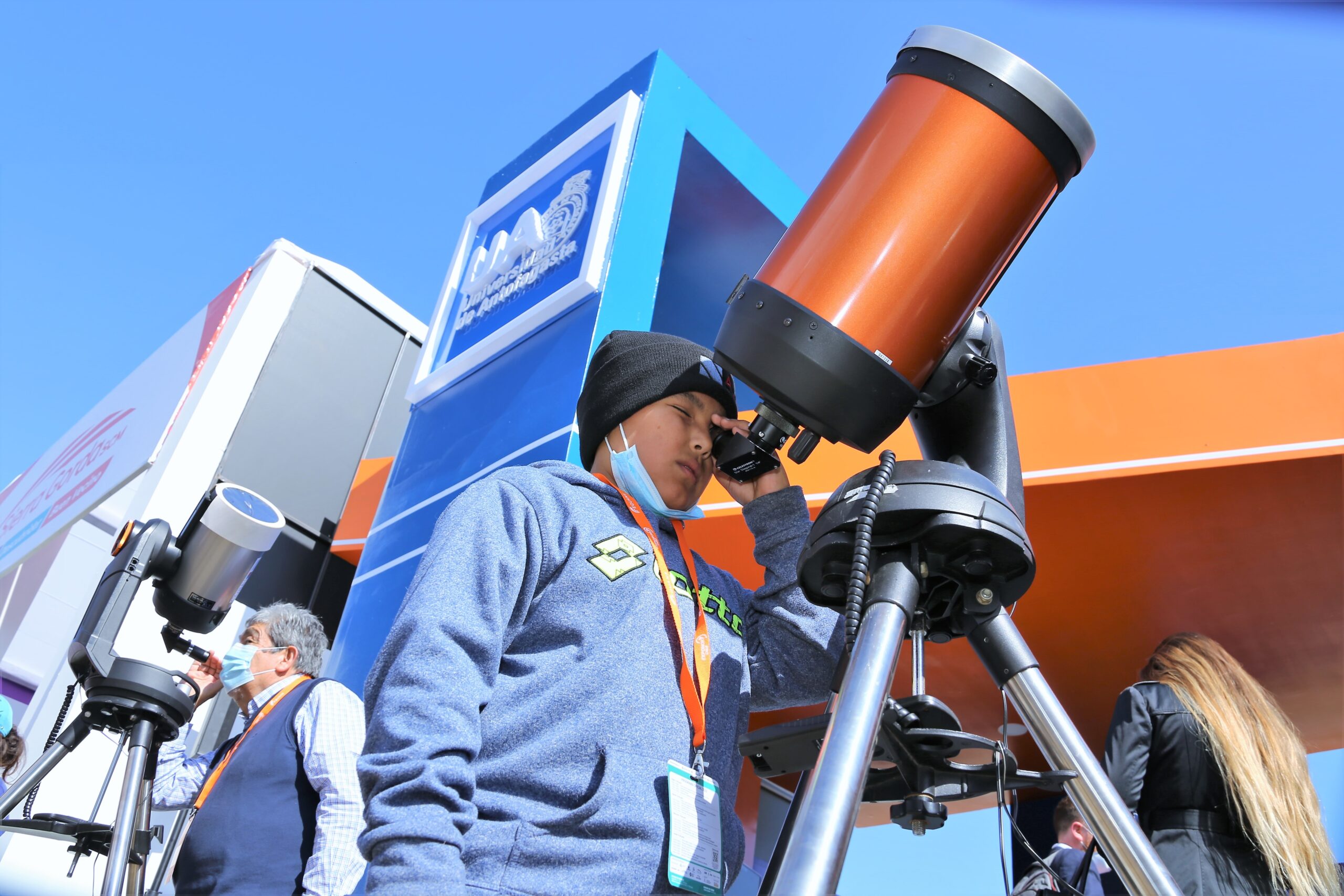 Ministra de Minería y autoridades destacan ￼aporte de la UA durante inauguración de Exponor