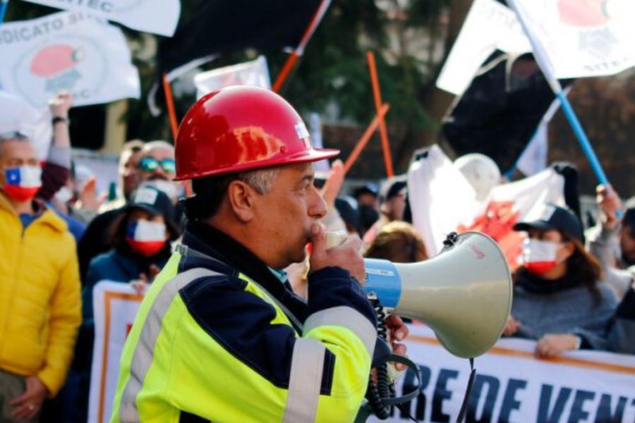 Tras reunión con el gobierno, trabajadores de Codelco anuncian paro nacional por cierre de Ventanas: “Estamos convencidos que el camino es una paralización”