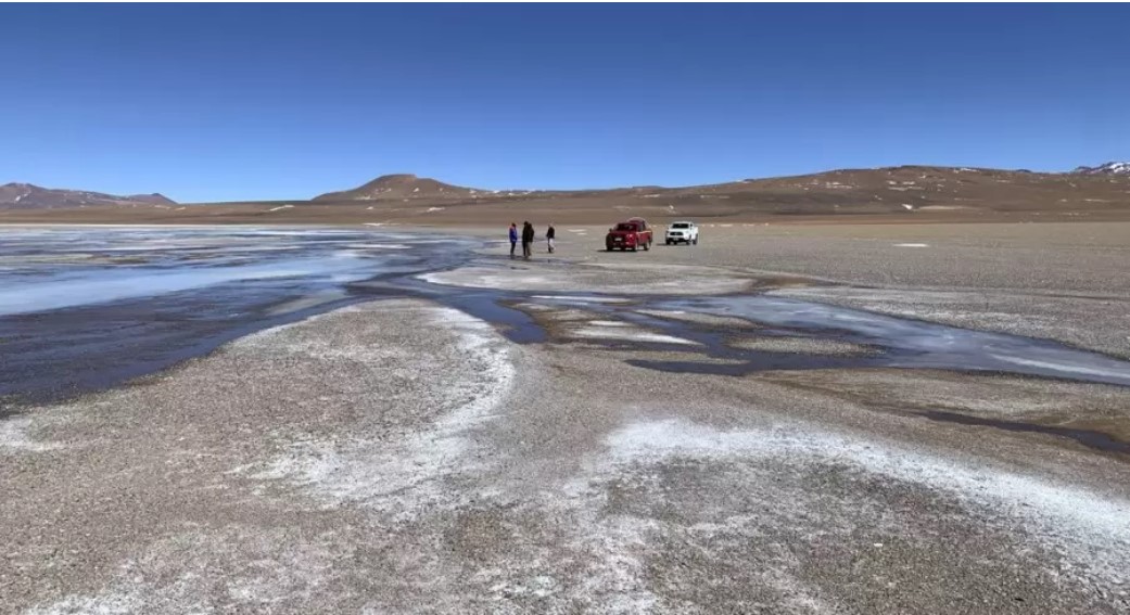Monumental Minerals Finaliza Plan De Seguimiento De Exploración En El Proyecto Laguna Blanca, Triángulo De Litio, Chile