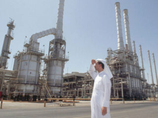 Arabia Saudí tiene grandes planes para aumentar la capacidad de exportación de petróleo