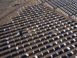China triplica las inversiones en energía solar y acelera el impulso de las energías limpias