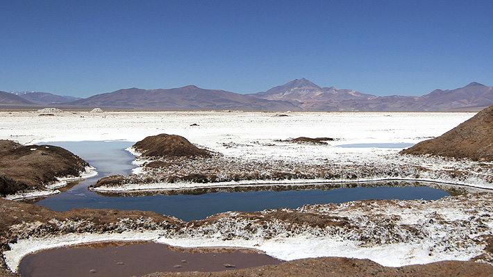 "Triángulo del litio": La estrategia para que Chile, Argentina y Bolivia cooperen para impulsar la industria del "oro blanco"