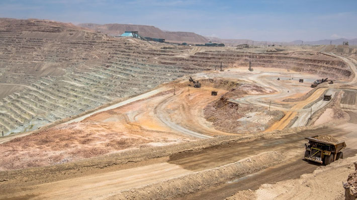 Cochilco ajusta a la baja estimación de precio promedio del cobre para 2022 previendo mayor oferta y caída en demanda