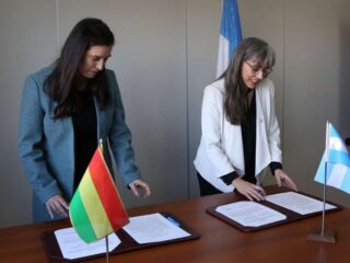 Argentina y Bolivia inician trabajos para la aplicación de la energía nuclear en el agro, la industria y la minería