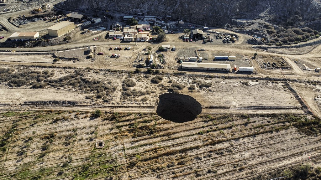 No es el único: Informe contabiliza otros cinco socavones desde 1993 en Tierra Amarilla