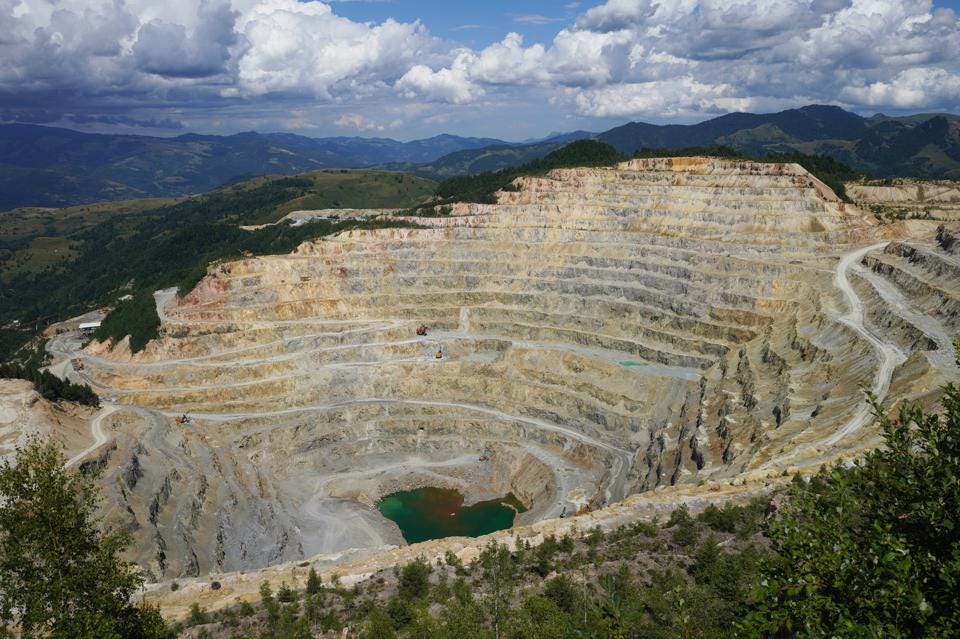 Peligro ecológico sin resolver de Rumanía: Rosia Poieni, la segunda reserva de cobre más grande de Europa