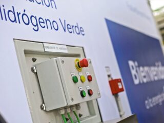 El millonario proyecto de hidrógeno verde que enfrenta a Corfo con desconocida empresa de ingeniería