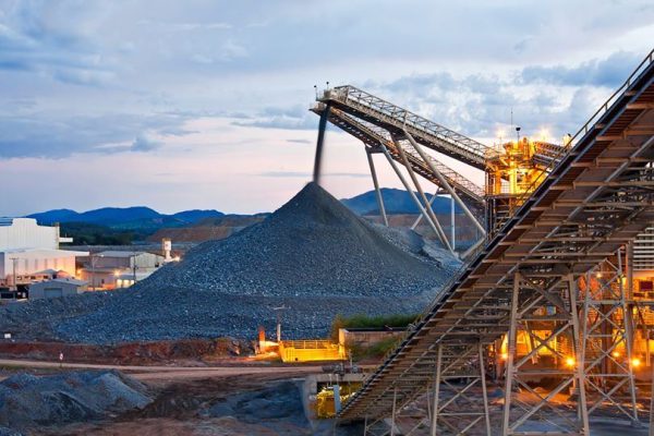 Lundin considera la venta de una mina de cobre y zinc de 1000 millones de dólares en Portugal