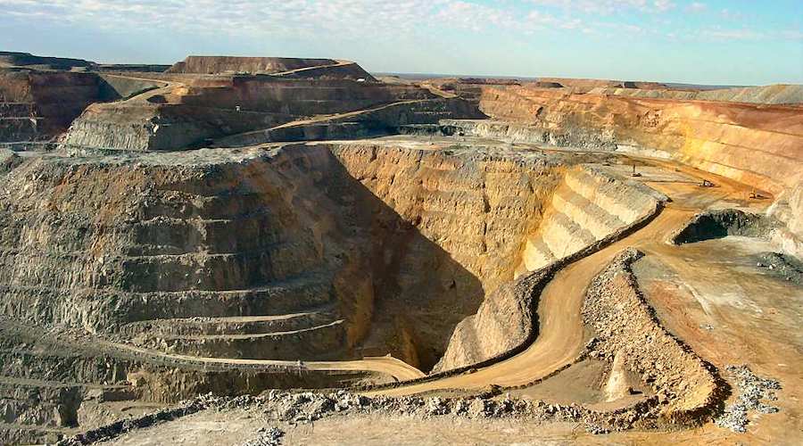 La carrera de vehículos eléctricos está convirtiendo un paraíso de la fiebre del oro en un centro de baterías