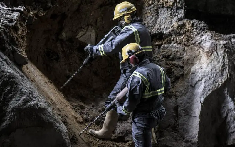 Trabajar como minero en México: Utilidades altas, pero bajos salarios y grandes riesgos